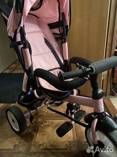 Трёх колёсный коляски