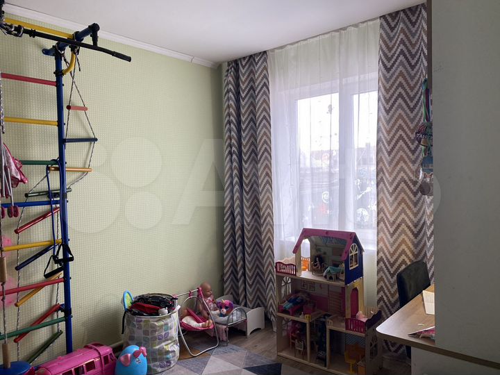 3-к. квартира, 64 м², 1/1 эт.