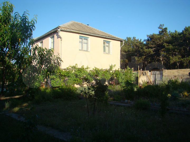 Дом 180 м² на участке 9,3 сот.