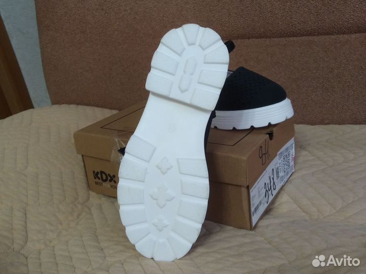 Туфли для девочки 36 размер черные