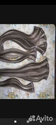 Волосы на заколках