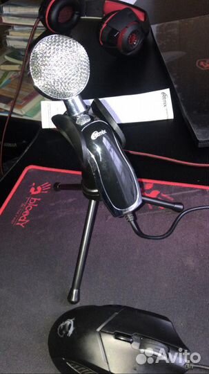 Настольный проводной USB микрофон