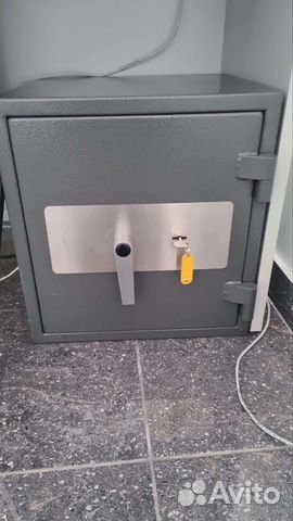 Огневзломостойкий сейф гарант 46