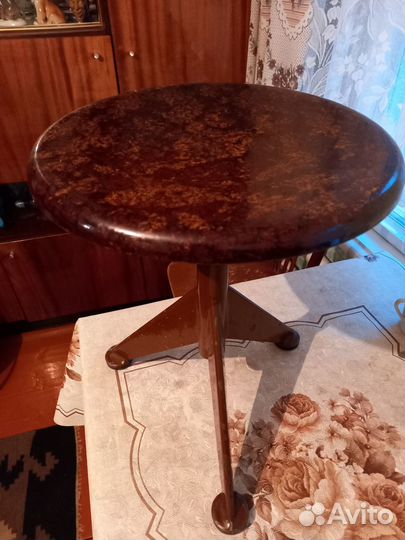 Продаю стул