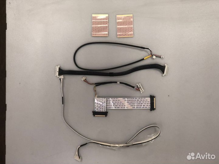 Телевизор Samsung UE32ES6307U в разбор