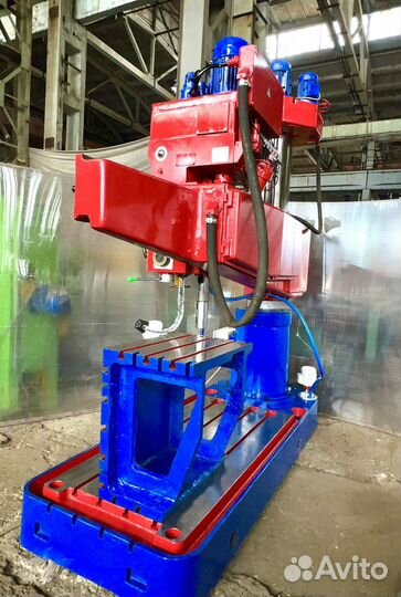 Радиально сверлильный Станок 2А554ф1