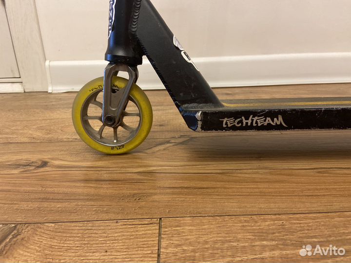 Трюковой самокат tech team ruff