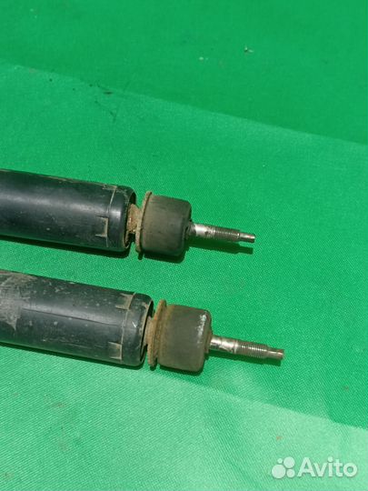 Передние амортизаторы Mercedes w202