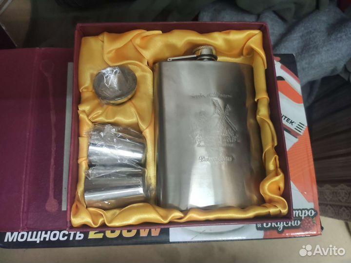 Фляжка подарочная