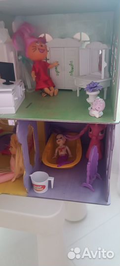 Домик кукольный с мебелью