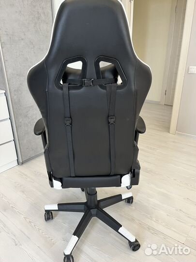 Компьютерное кресло Raven