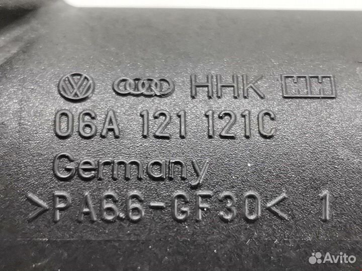 Корпус термостата для Volkswagen Golf 4 06A121121C