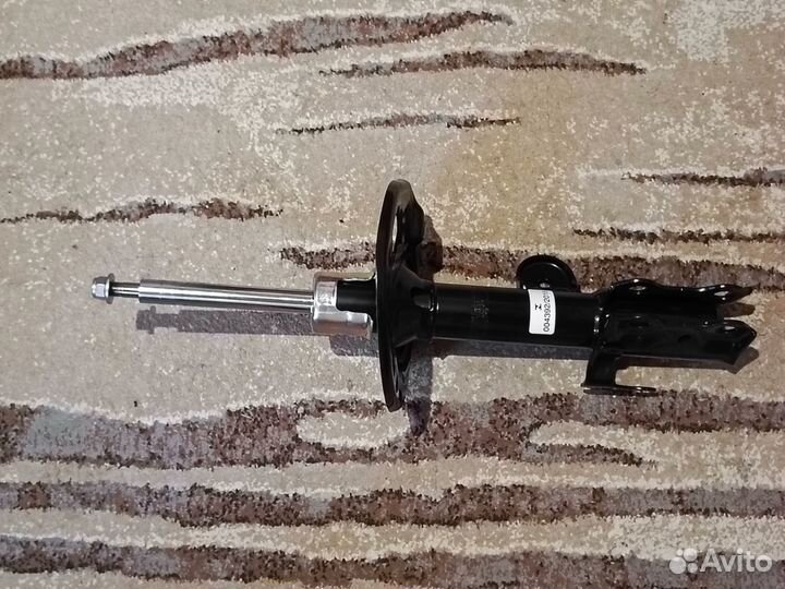 Новый передний правый амортизатор Lexus NX