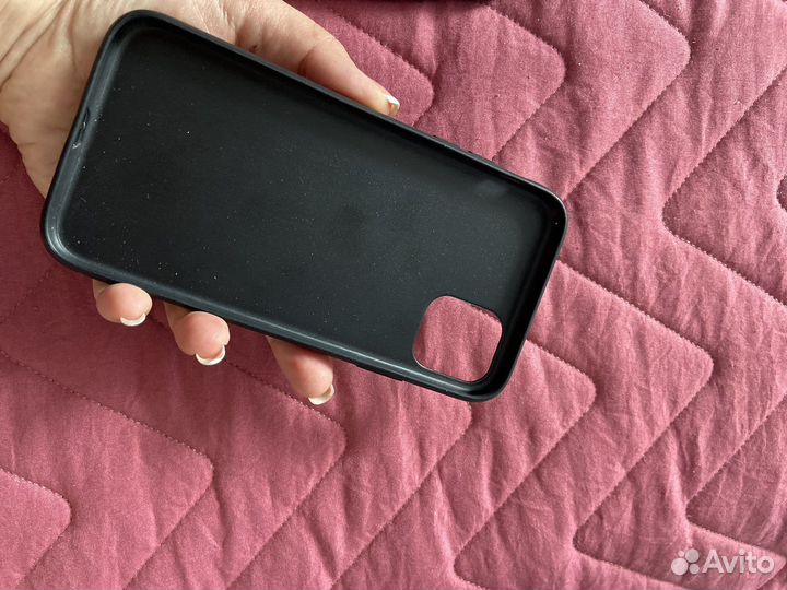 Чехол на iPhone 11
