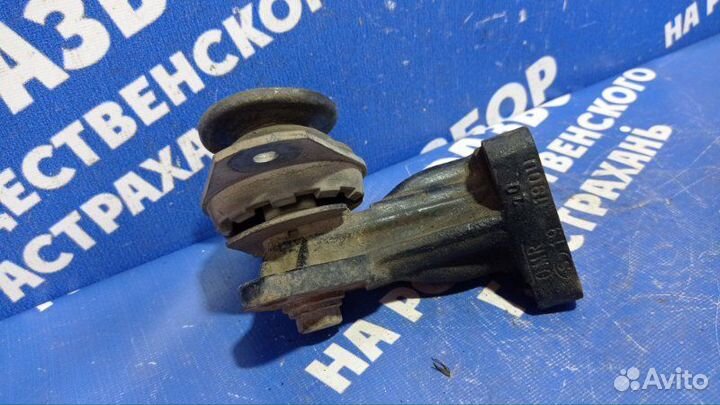 Кронштейн опоры двигателя Fiat Albea седан