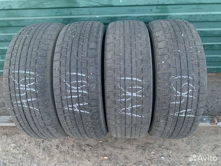 Dunlop Graspic DS3 215/65 R16 98Q