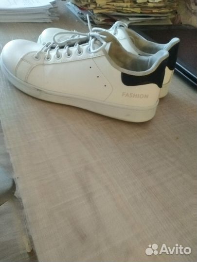 Продам кросовки