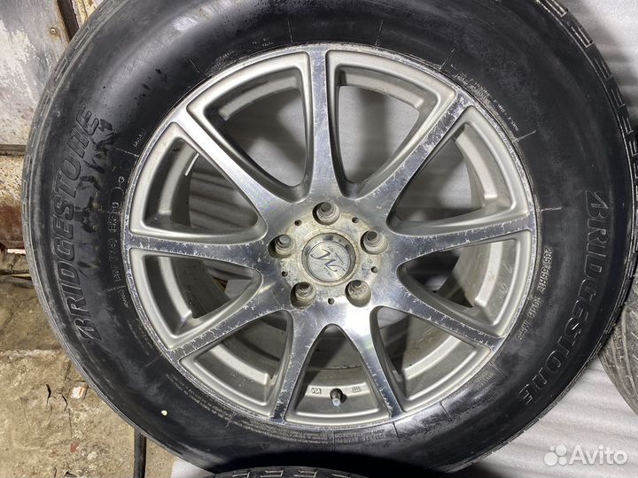 Bridgestone 235/65R17