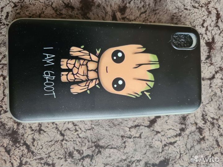 Чехлы на телефон