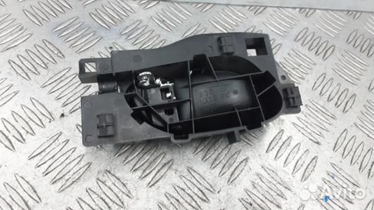 Ручка внутренняя передняя левая peugeot 407 (BSE12