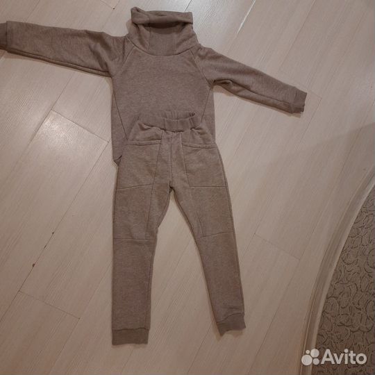 Вещи на девочку. 116-128