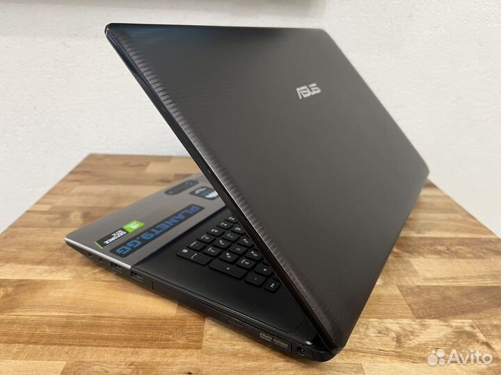 Монстр 17.3 Core i7-3630QM 8 ядер 16Gb SSD+HDD GTX