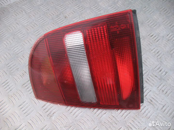 Фонарь задний правый Шкода Октавия тур (до 2000г)