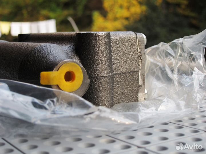 Главный тормозной цилиндр газ-69 газ-М20 Победа