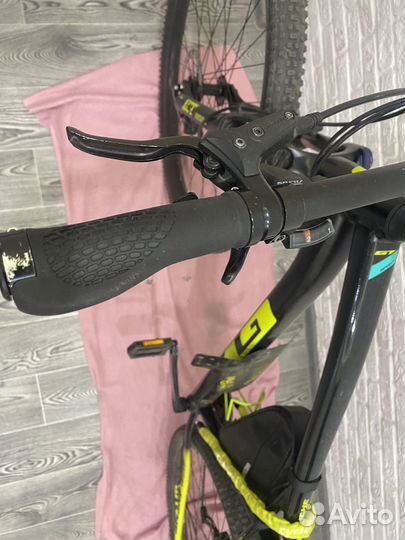 Велосипед GT avalanche sport 29