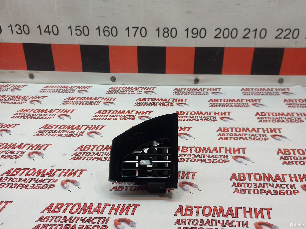 Дефлектор воздуховода правый Voyah Free