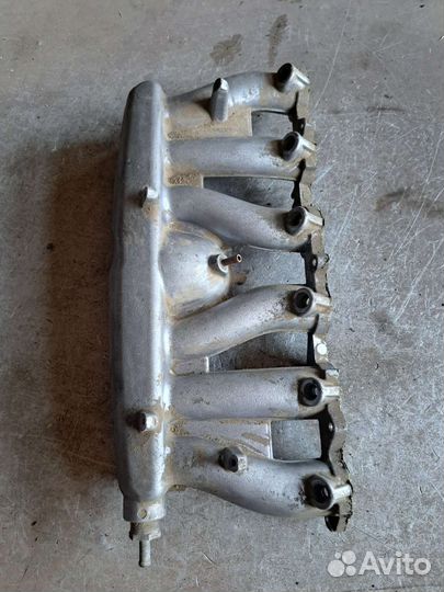 Коллектор впускной Volvo S80