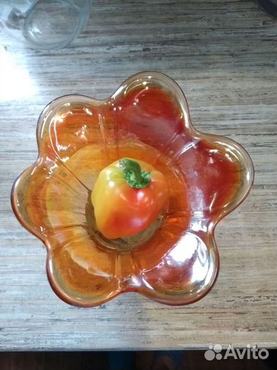 Ваза конфетница цветное стекло