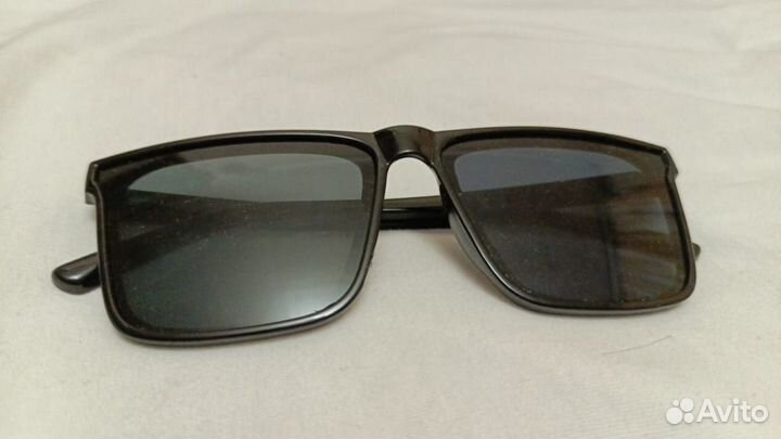 Солнцезащитные очки мужские