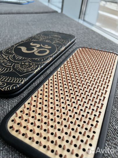 Доска садху с медными гвоздями