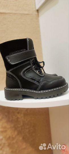 Ботинки демисезонные 27 размер на девочку
