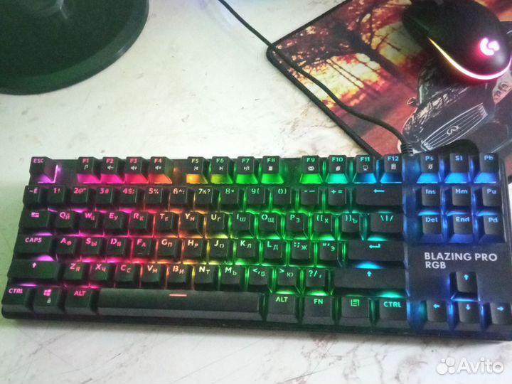 Игровая механическая клавиатура