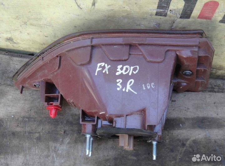 Infiniti FX30D Фонарь правый внутренний