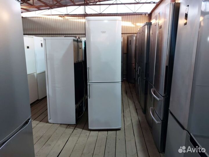 Холодильник бу Hotpoint-Ariston rmba2200.24