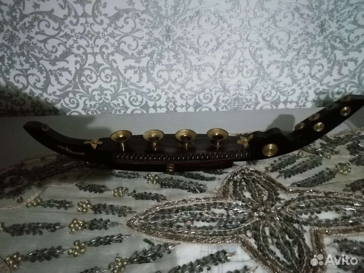 Индийский подсвечник из дерева