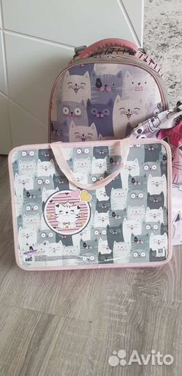 Ранец/рюкзак/портфель для девочки