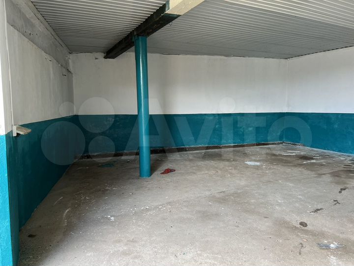 Гараж, > 30 м²