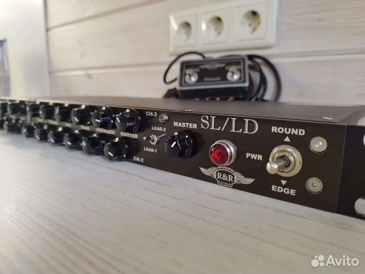 Ламповый гитарный предусилитель r&r sl/ld