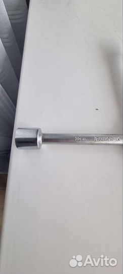 Ключ балонный крестовой