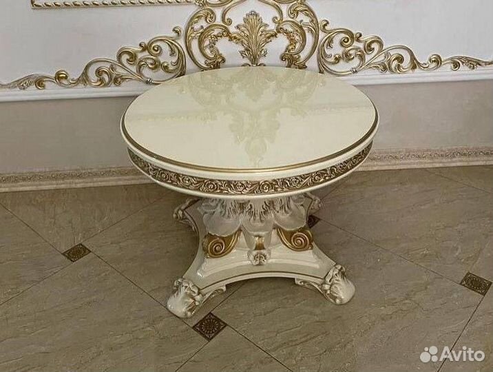 Журнальный стол