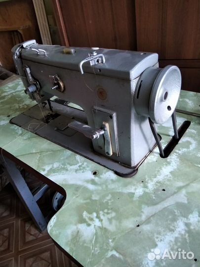 Промышленная швейная машина пмз862