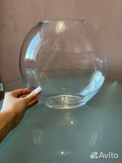 Ваза из стекла интерьерная