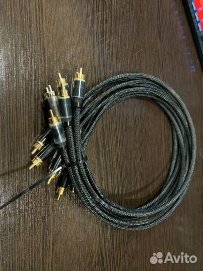 Межблочный кабель Hi-End RCA 1м хб оплетке