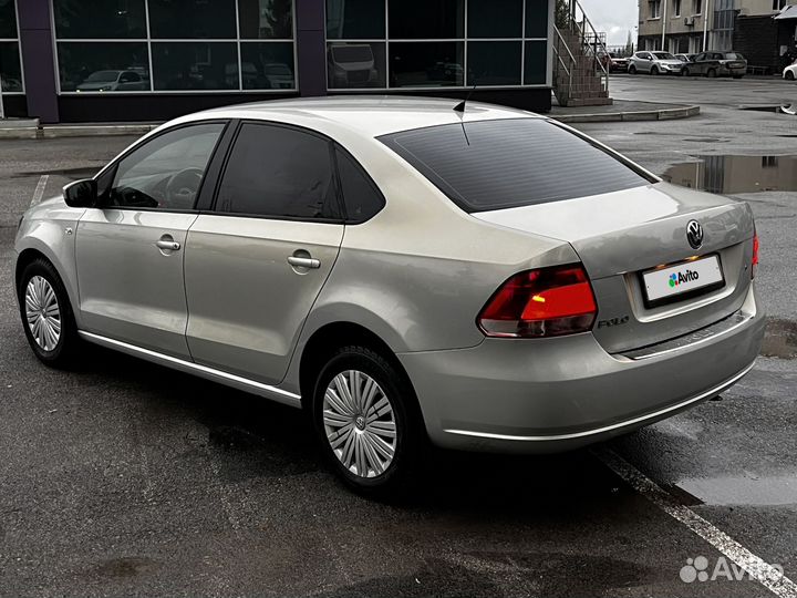 Volkswagen Polo 1.6 МТ, 2013, 215 700 км