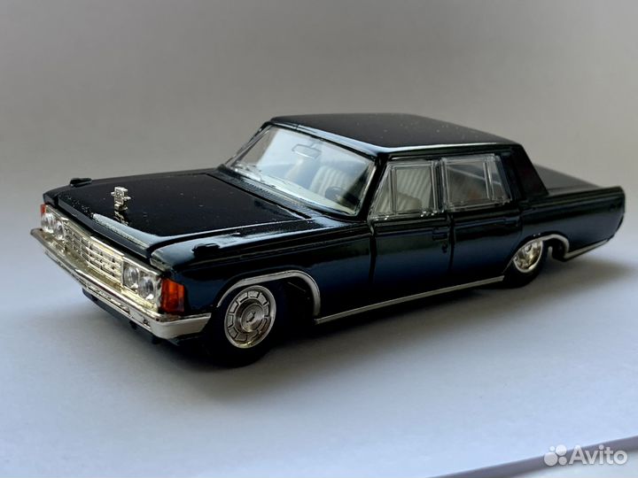 Коллекционные машинки 1 43