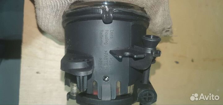 Противотуманная фара mercedes 1305200029